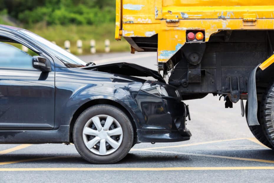 Steps to Take After a Commercial Truck Accident